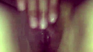 louca de tes�o molhadinha bucetao solo orgasm session