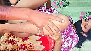 in the mumbai office, the boss fucked his marathi secretary with anal and doggystyle sex.