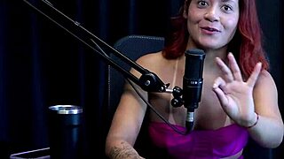 Redhead Shows Off After Husband's Suggestion in Liberal Scene