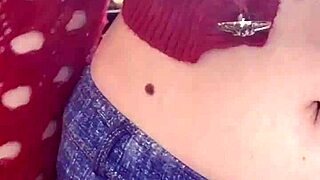 Fetish Mistress Elza Koms: Beautiful Pussy Lips and Nasty Striptease Barefoot