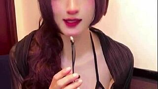 巨乳の加工美人女装が配信しながらオナニー 😍