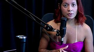 Redhead Shows Off After Husband's Suggestion in Liberal Scene