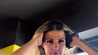 i traind at the gym dressd as a prostitut on halloween