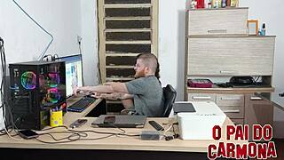 Os Carmonas Fodendo O Cuzinho Da Candy Crush No Pelo