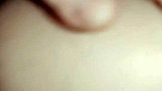 look at how the sphincter on the butt stretches during anal, it's amazing