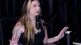 seu forte e exibicao se sente autentica tem falta das preliminares nao sai com homens sem planos e quando beijou mulheres