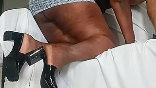 Sexy thick showing off her pretty lips, big ass, and belly in enticing display.