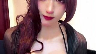 巨乳の加工美人女装が配信しながらオナニー 😍