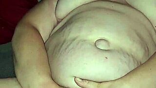 Flicking her bean till she cums hard