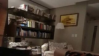 aline jerks flavio before bed 😴