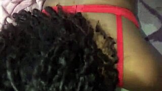 novinha gostosa abriu as pernas para dotado e quaser n�o aguentou a piroca