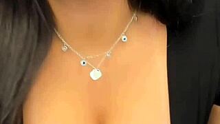 Emanuelly raquel shares instructions and dances