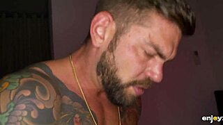 Saba Lapiedras Tries Double Penetration!