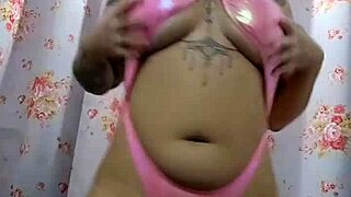 exhibitionist couple flashing their genitals in public