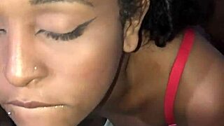 novinha gostosa abriu as pernas para dotado e quaser n�o aguentou a piroca