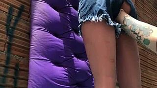 Eating the married woman's ASS in the favela with sex toy