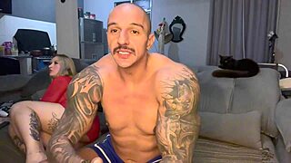 dirty chat with couple's friend 😏