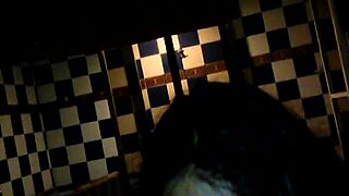 Woman knows how to do it in the hotel.