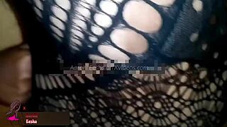 Is that indian big booty model fingering her juicy pussy?