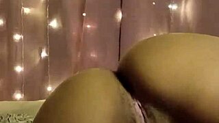 Novinha Cheia De Tesão Se Masturbando