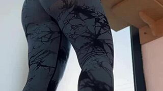 Perfect Round Ass Latina Girl Shows Off Workout Skills in Leggings