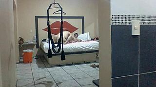 Mexicana culona puta comes to suck and fuck