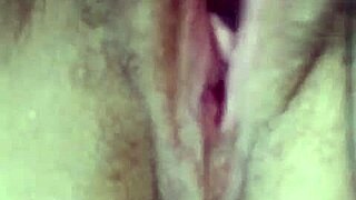 want fingers in your clit?