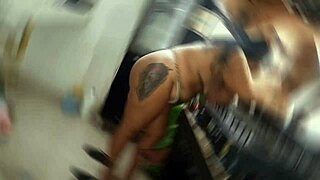 Mi cuñado llega a casa, me seduce y terminamos follando, dejándome la vagina llena de semen