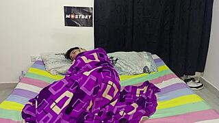 18 Yaşında Kahve Sonrası Milf'i Sikiyor ☕