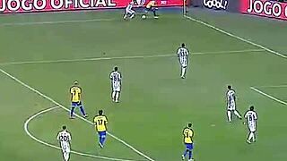 Novinho metendo na argentina gostosa com muita paixão e energia.