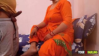 i'm punjabi bhabhi gettin non stop chudai by my servant bihaari ramu