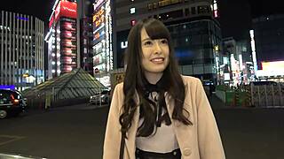 Can you handle this big ass in action?