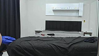 Meu Namorado Estava Fazendo Massagem Em Um Cliente Gostoso Mas Teve Que Sair E Eu Finalizei A Massagem Do Meu Jeito Parte 2