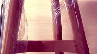 I secretly masturbate at work hiding from my boss 😏