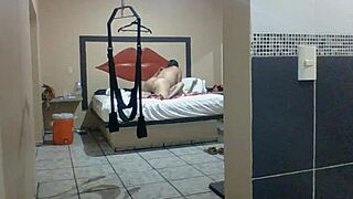 Mexicana culona puta comes to suck and fuck