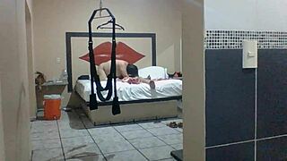 Mexicana culona puta comes to suck and fuck