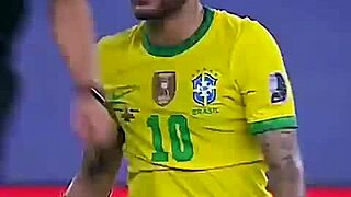 Novinho metendo na argentina gostosa com muita paixão e energia.