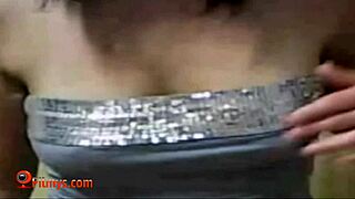 i caught 2 naugty amateurs on there live cams