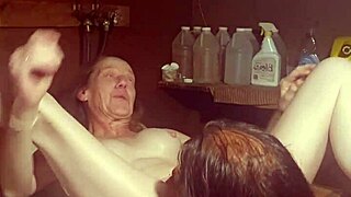 Eating And Fucking On Washing Machine!