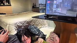 Gaming blowjob with Amberzinha – intense distraction.