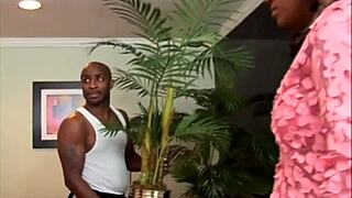 Janae Fox eagerly sucks that massive black cock raw, deepthroating it hard 😈💦