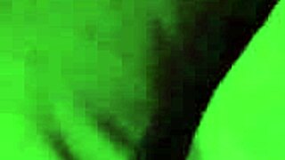 I love watchin this big pussy lips stretchin show, it's so hot!