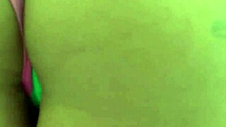 candice nicole wants to fuck this white freak of nature 😏