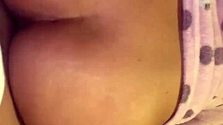 sexo casero sentones de mi esposa antes de dormir pareja real.