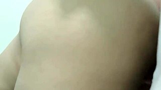 n้องนิวเสียบปลั๊กที่ตูดแล้วให้นักศึกษาเย็ดสด