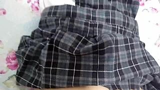 Primer día de clases y encuentro sus videos con un profesor y termino follandola para ver si aprendió bien su lección el primer día.