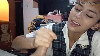 Primer día de clases y encuentro sus videos con un profesor y termino follandola para ver si aprendió bien su lección el primer día.