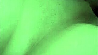 Fiu vitreg fute soacra excitată până la climax creampie!