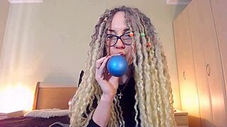 Custom balloon video with mommy