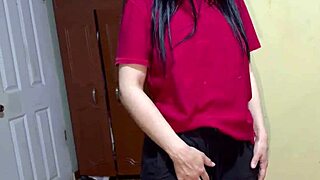 My step-cousin arrived saying hi